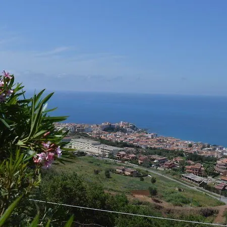 Hotel La Cometa 3*